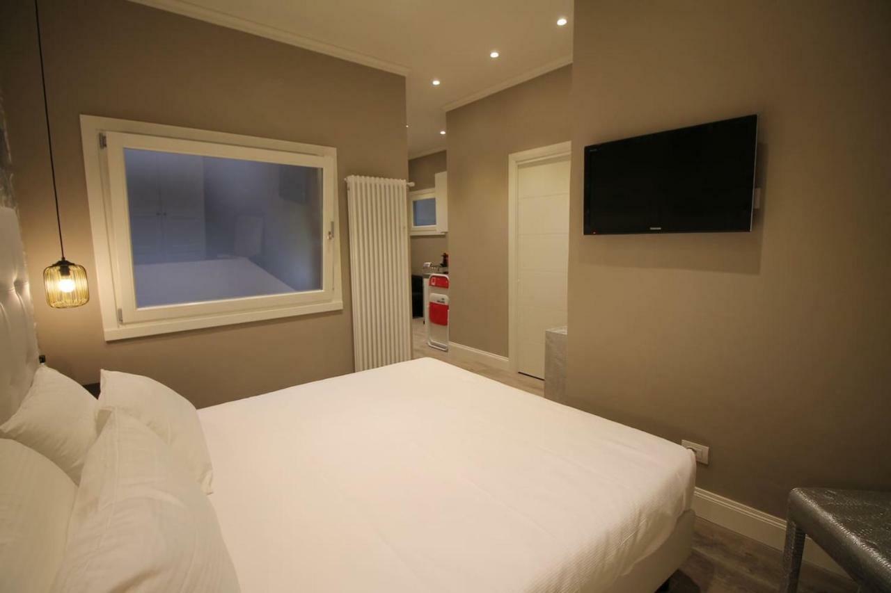 Bell Tower Studio Apartment 佛罗伦萨 外观 照片